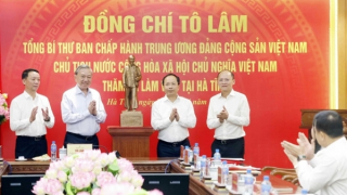 Khơi dậy khát vọng phát triển, quyết tâm đạt mục tiêu tăng trưởng bền vững Hà Tĩnh