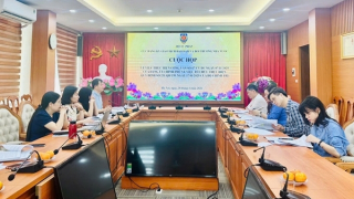 Thể chế hóa quy định về quyền được bồi thường của người đấu tranh chống tham nhũng, lãng phí, tiêu cực