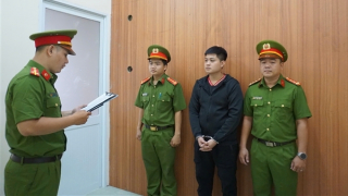 Khởi tố đối tượng cho vay lãi nặng, thu lợi bất chính hơn 400 triệu đồng