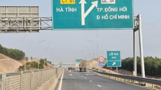 Tạm đóng từng đoạn trên Cao tốc Vũng Áng - Cam Lộ để lắp hệ thống giám sát