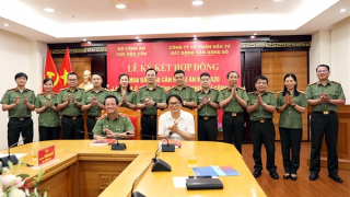 Cục Hậu cần ký kết hợp đồng mua 150 căn hộ phục vụ nhà ở công vụ