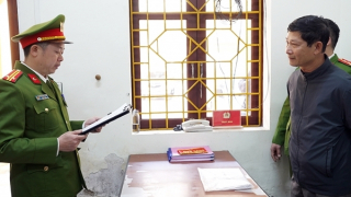 Đề nghị truy tố bị can lợi dụng quyền tự do dân chủ xâm phạm lợi ích của Nhà nước