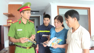 Giữ bình yên mùa du lịch biển