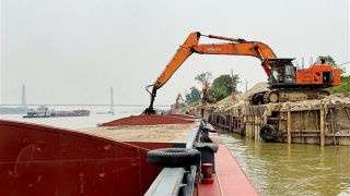 Kiểm tra bến bãi không phép, Cảnh sát đường thủy phát hiện gần 400m3 cát