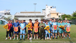 Giao lưu bóng đá giữa Công an tỉnh Khánh Hòa và Hiệp hội Hành pháp Quốc tế gốc Việt