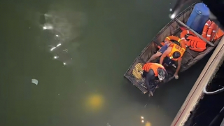 Buồn chuyện gia đình, hai vợ chồng đưa nhau đến bờ hồ rồi tự tử