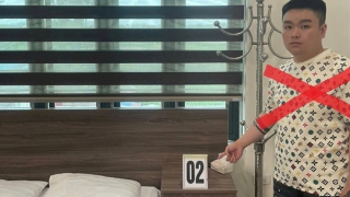 Khởi tố tài xế taxi giao cấu nhiều lần với bé gái 14 tuổi