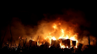 Khống chế đám cháy kho dầu thải ở Hà Nội, không thiệt hại về người