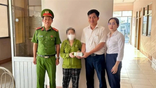 Công an xã kịp thời ngăn chặn người phụ nữ chuyển tiền cho đối tượng lừa đảo