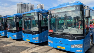 Mở các tuyến buýt kết nối với 2 sân bay và xe thí điểm biến thành xe buýt