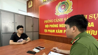 Trộm 5 cây vàng của em gái người yêu mang đi bán