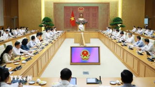 Thủ tướng: Ổn định kinh tế vĩ mô là móng nhà, phải gia cố vững chắc trước khi xây thêm tầng