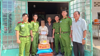 Công an phường đồng hành với người hoàn lương để ổn định cuộc sống