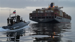 Mỹ duy trì phong tỏa hải quân với Iran