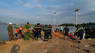 Giám đốc người nước ngoài đuối nước khi chèo thuyền SUP ở hồ Đá Đen