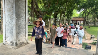 Các điểm tham quan, du lịch của Hà Nội hút khách dịp nghỉ lễ