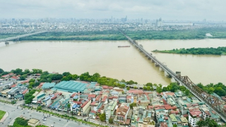Thống nhất di dời, quy hoạch toàn bộ khu dân cư ngoài đê sông Hồng