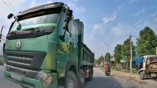 Phạt 19 triệu đồng tài xế xe “hổ vồ” ngông nghênh đi ngược chiều trên quốc lộ
