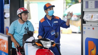 Giá dầu diesel giảm gần 700 đồng một lít