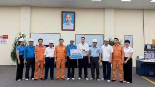 Công đoàn EVNGENCO1 thăm hỏi, động viên người lao động Công ty cổ phần Nhiệt điện Quảng Ninh