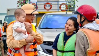 Quản lý chặt bến ngang sông, khách chưa mặc áo phao sẽ không được xuất bến
