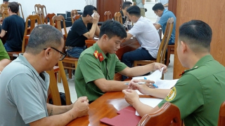 Công an TP Hồ Chí Minh tiếp nhận 33 công dân Việt Nam bị Hoa Kỳ trục xuất