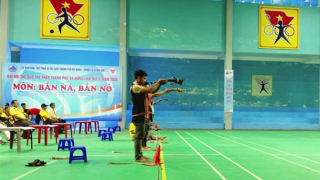 Sôi nổi hội thi bắn ná, bắn nỏ của đồng bào các dân tộc thiểu số tại Đà Nẵng