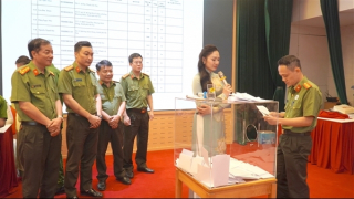 Bộ Công an lần đầu tiên tổ chức cho hơn 200 CBCS bốc thăm nhà ở xã hội