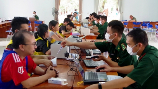 Tiếp nhận 127 công dân từ Campuchia trao trả