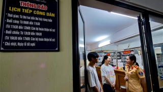 Ngày thứ Bảy đặc biệt của CSGT Hà Nội: Gần dân, giúp dân, vì dân
