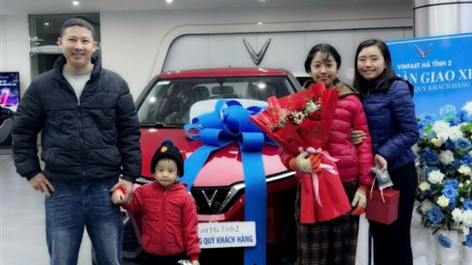 Tâm sự của một tài xế về hành trình “chia tay xăng, gắn bó điện”