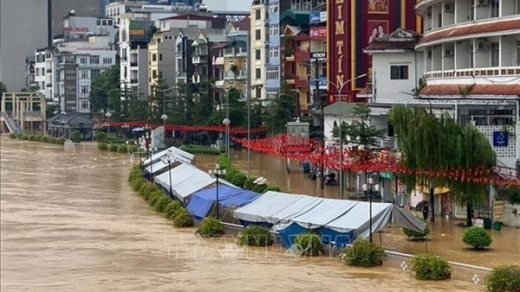 PM orders urgent response to floods and landslides in northern provinces