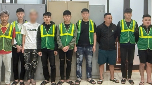 Bắt giữ 9 đối tượng gây rối trật tự công cộng lúc nửa đêm