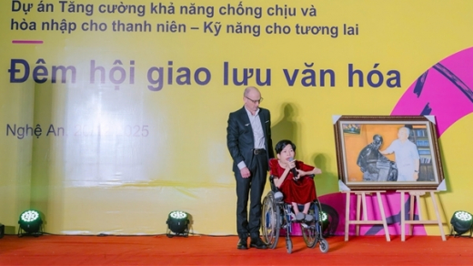 Trao kỹ năng số - Mở cánh cửa hòa nhập cho thanh niên khuyết tật Nghệ An