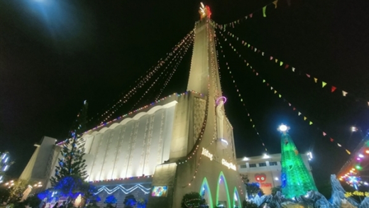 Giữ bình yên mùa Giáng sinh tại Giáo xứ Chánh toà Long Xuyên