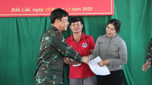 Đắk Lắk bàn giao 5 căn nhà trong “Chiến dịch Quang Trung”