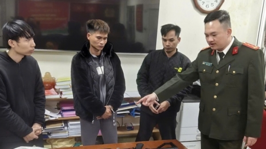 Hai anh em ruột tham gia đường dây mua bán, tàng trữ vũ khí quân dụng