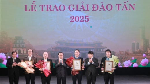 Giải thưởng Đào Tấn năm 2025 vinh danh nhà viết kịch Lê Duy Hạnh, Lưu Quang Hà