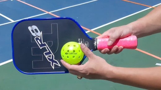 Cảnh báo nhồi máu cơ tim khi đang chơi pickleball