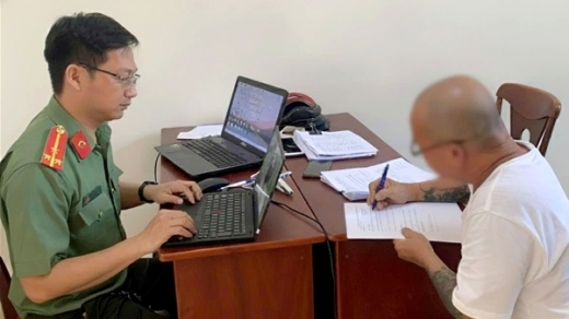 Xử phạt đối tượng chia sẻ thông tin xuyên tạc từ Lê Trung Khoa và kênh “thời báo.de”