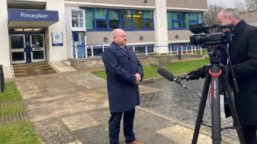 Vết DNA dưới móng tay  và bản án muộn cả thập kỷ