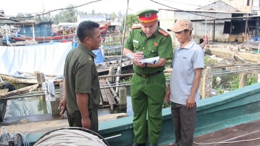 Hỗ trợ ngư dân giải bản tàu cá “3 không” để chống khai thác thủy sản bất hợp pháp