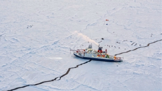 Bắc Cực, “nguồn nhiệt” cạnh tranh đang sôi dưới lớp băng