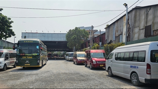 Bài 2: Xe hợp đồng trá hình hoành hành từ trung tâm ra vùng ven