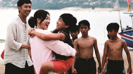 Cuộc đua tứ mã phim Tết Bính Ngọ: Khi mỗi gia đình chỉ chọn một câu chuyện