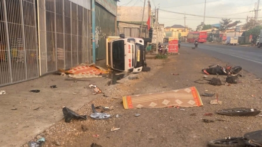 Ôtô tông xe máy, 3 người thương vong