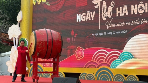 “Ngày thơ Hà Nội” diễn ra sôi động tại Văn Miếu - Quốc Tử Giám