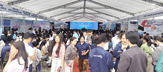 Lao động miền Trung và xu thế “ly nông, không ly hương”