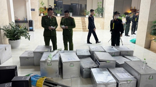 Bắt Giám đốc Công ty TNHH Quan Minh, thu giữ nhiều vũ khí quân dụng và ma túy