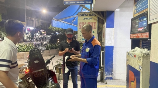 Tiếp tục giữ nguyên giá bán xăng dầu theo kỳ điều hành ngày 12/3